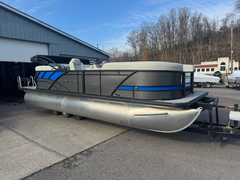 Slide: The Image of Sylvan X3 LZ Mirage Tritoon 2025 - 26