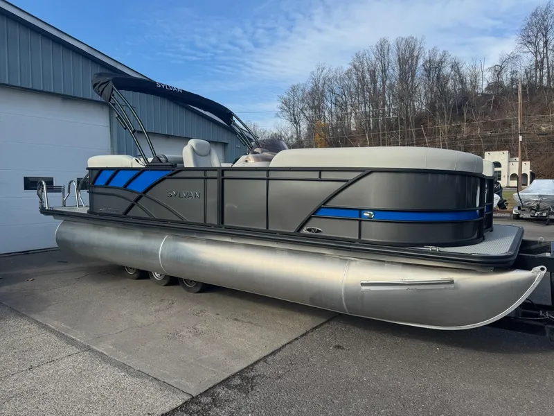 Slide: The Image of Sylvan X3 LZ Mirage Tritoon 2025 - 32