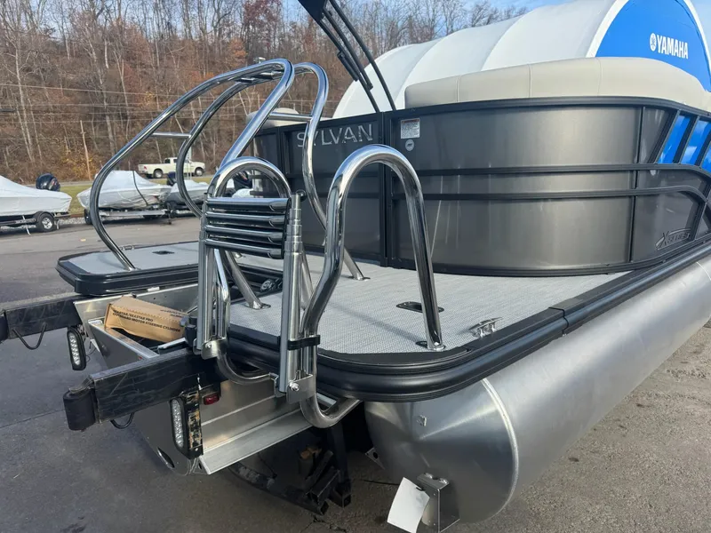 Slide: The Image of Sylvan X3 LZ Mirage Tritoon 2025 - 6