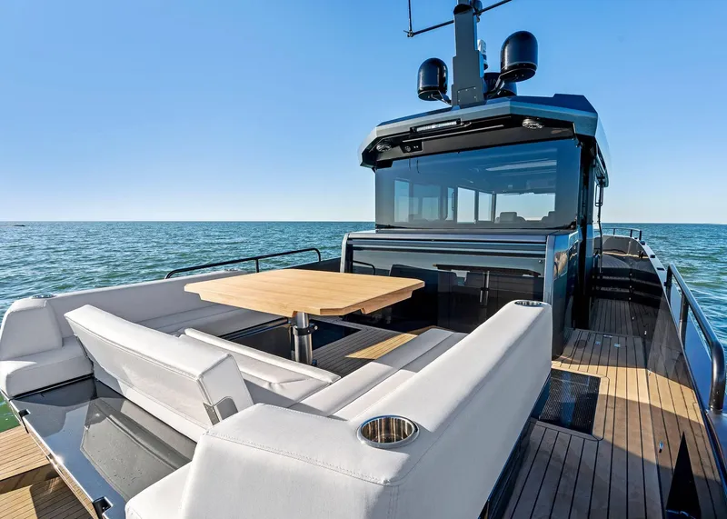 Slide: The Image of XO EXPLR 44 2025 - 22