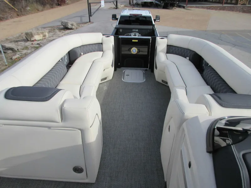 Slide: The Image of Barletta LUSSO L25UCAT 2025 - 6