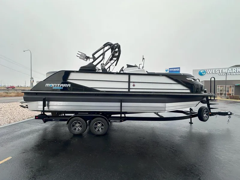 Slide: The Image of Montara 25' Surf Boss 2024 - 3