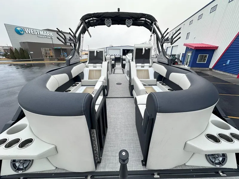 Slide: The Image of Montara 25' Surf Boss 2024 - 7