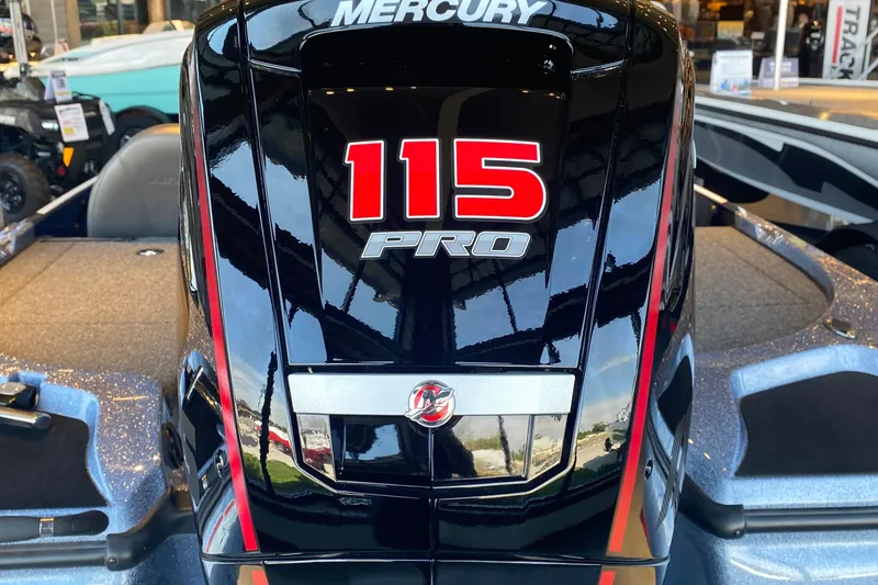 Slide: The Image of Mercury 115 Pro engine on 2025 Nitro Z17 boat, showroom display. - 5