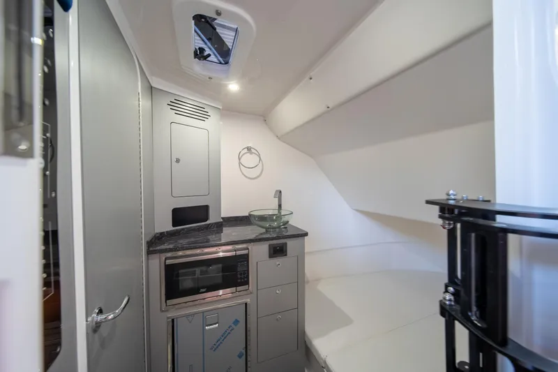 Slide: The Image of Fountain 43 SCX 2024 - 60