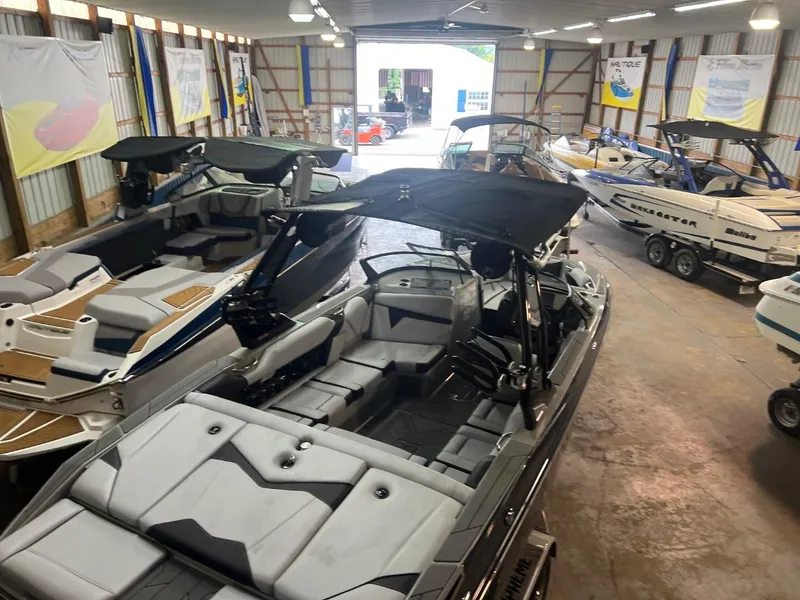 Slide: The Image of Supreme S220 2024 - 51