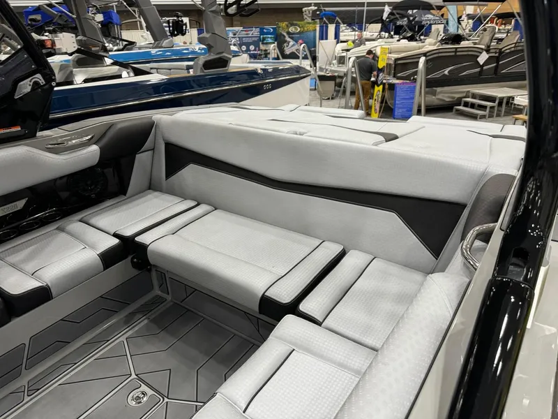 Slide: The Image of Supreme S220 2024 - 56