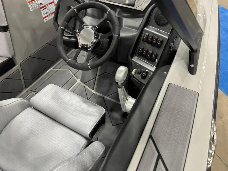 Slide: The Image of Supreme S220 2024 - 62