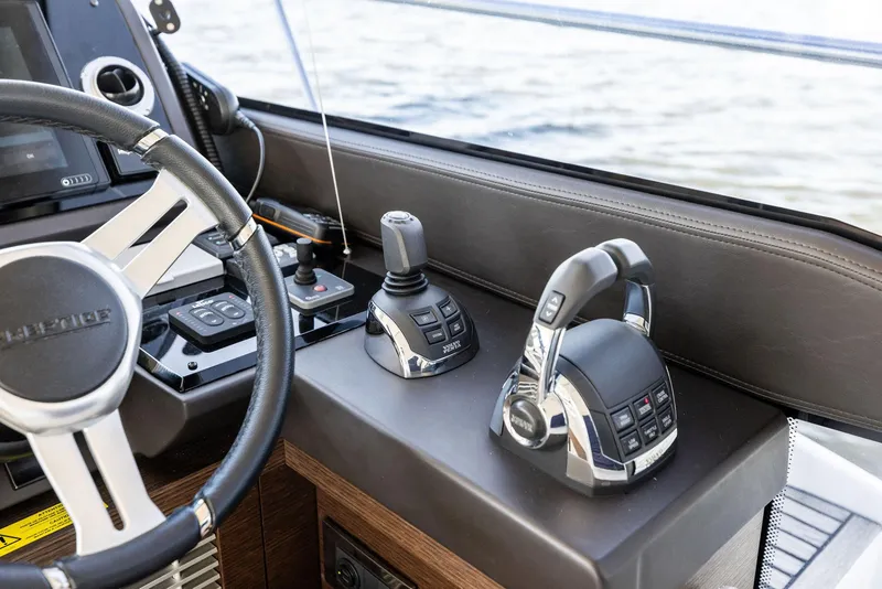 Slide: The Image of Prestige 520 2019 - 54