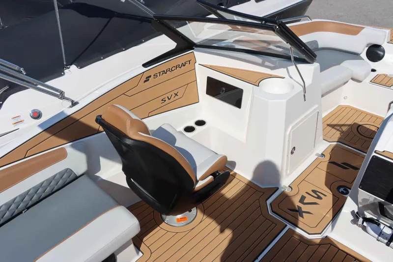 Slide: The Image of Starcraft SVX 190 OB 2025 - 18