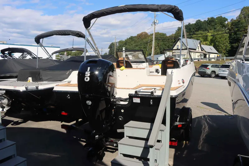 Slide: The Image of Starcraft SVX 190 OB 2025 - 5