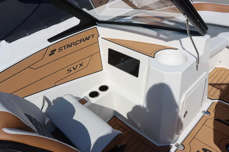 Slide: The Image of Starcraft SVX 190 OB 2025 - 6