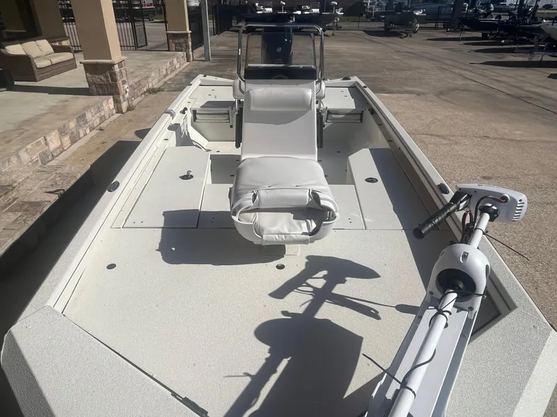 Slide: The Image of Ranger RB190 2024 - 12