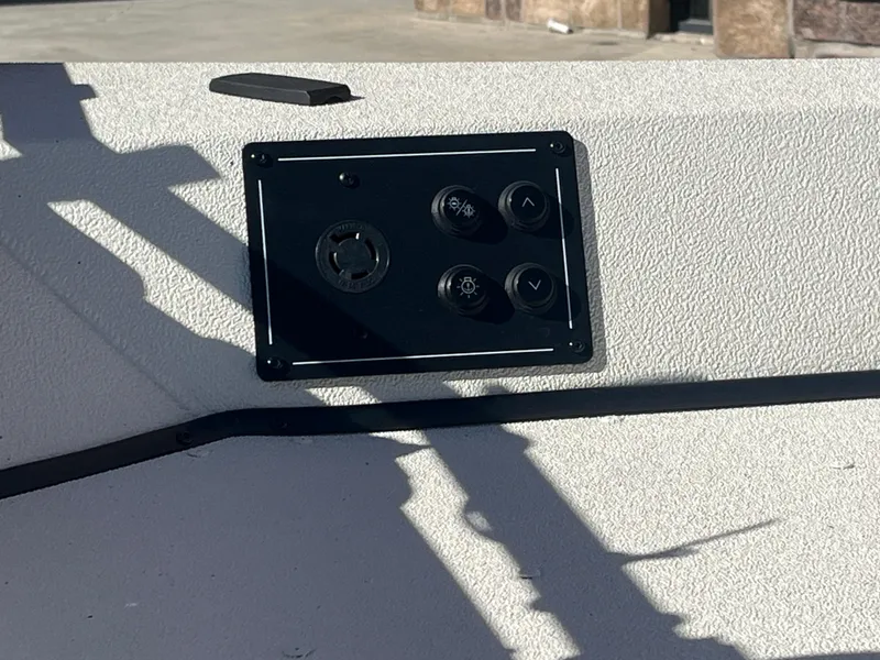 Slide: The Image of Ranger RB190 2024 - 15