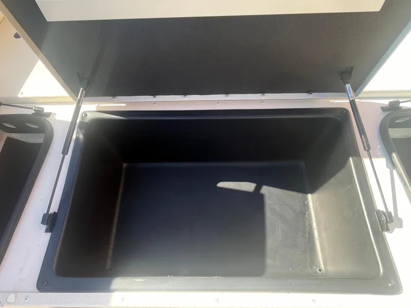 Slide: The Image of Ranger RB190 2024 - 18