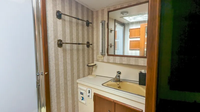 Slide: The Image of Post 46 Sport Fisherman 1981 - 50