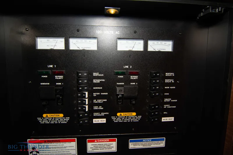 Slide: The Image of Sea Ray 410 Sundancer 2012 - 58