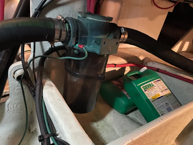 Slide: The Image of Bayliner 4788 Pilot House Motoryacht 1995 - 81