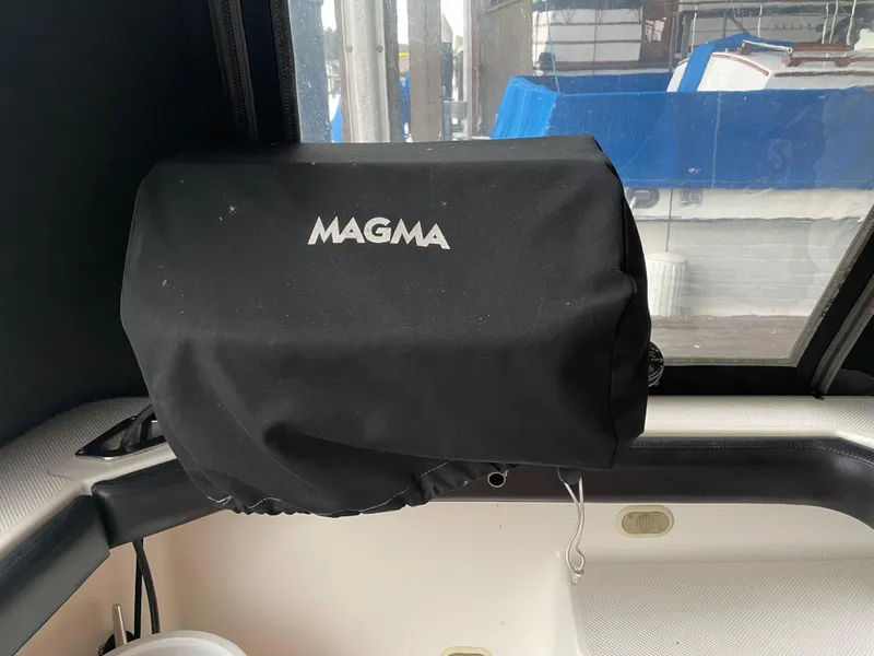 Slide: The Image of Bayliner 4788 Pilot House Motoryacht 1995 - 87