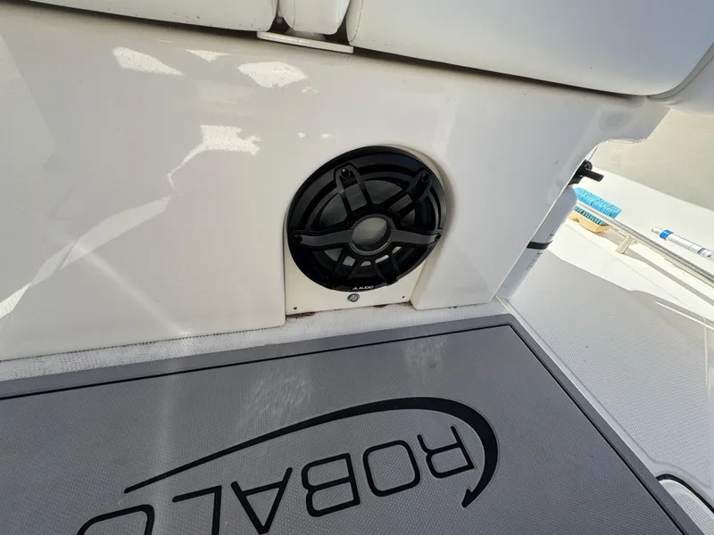 Slide: The Image of 2023 Robalo R270 Center Console boat speaker and deck mat detail. - 34