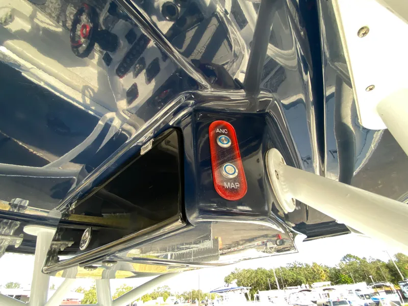Slide: The Image of Close-up of 2020 Glasstream 280 Pro-XS boat's navigation light and structure. - 21