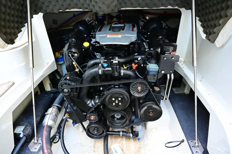 Slide: The Image of Crownline Boats 236 2015 - 103