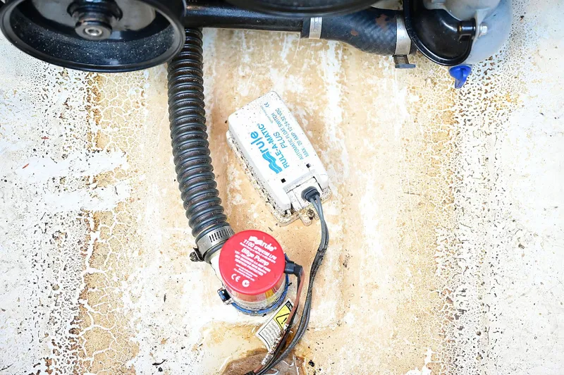 Slide: The Image of Crownline Boats 236 2015 - 111