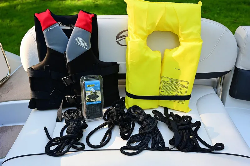 Slide: The Image of Crownline Boats 236 2015 - 127