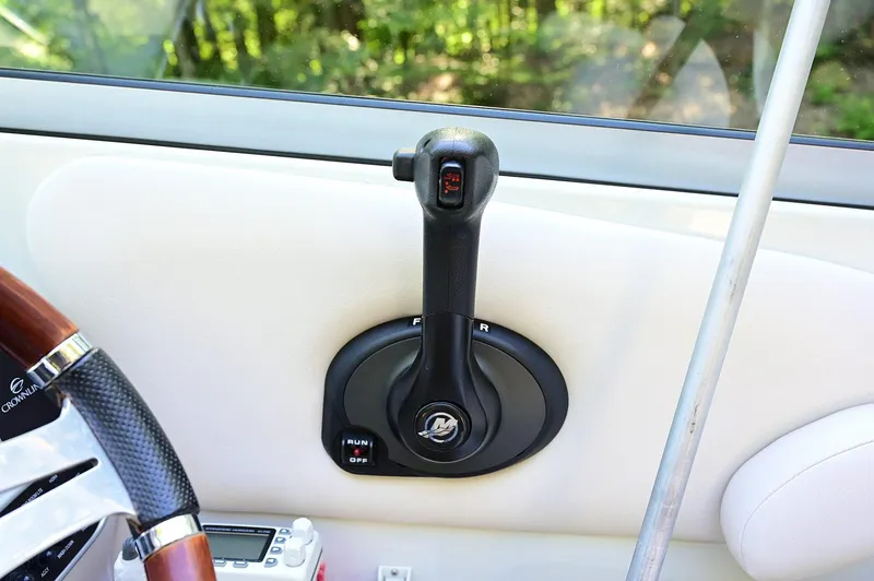 Slide: The Image of Crownline Boats 236 2015 - 80