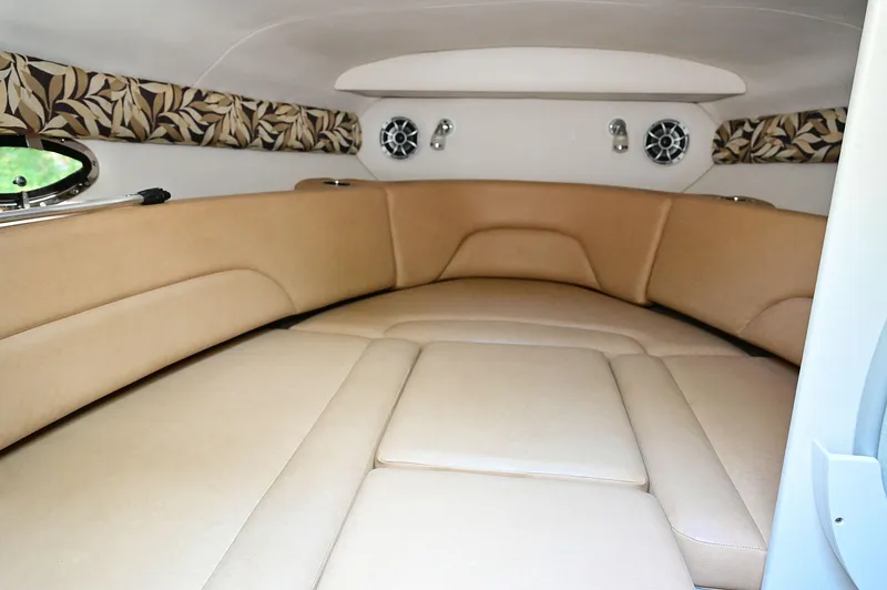 Slide: The Image of Crownline Boats 236 2015 - 87