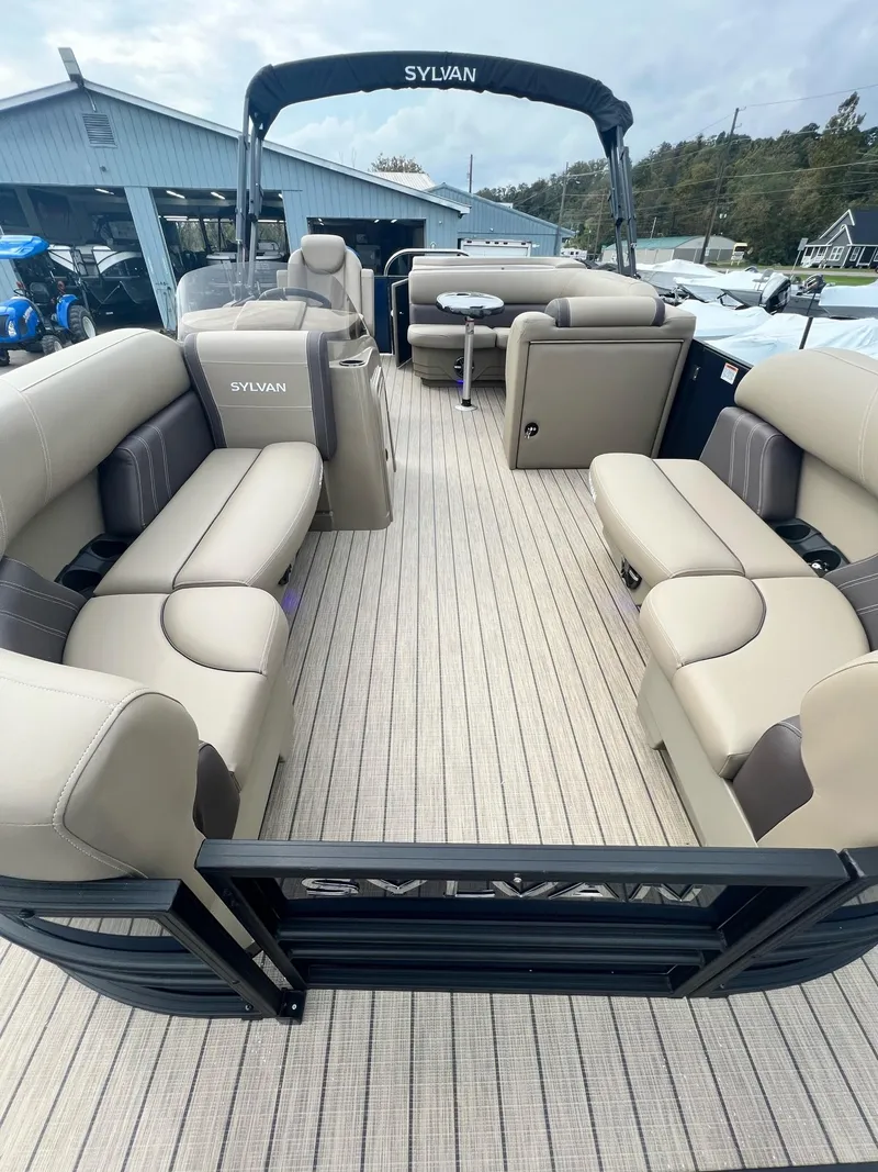 Slide: The Image of Sylvan Mirage 8520 Cruise 2025 - 12