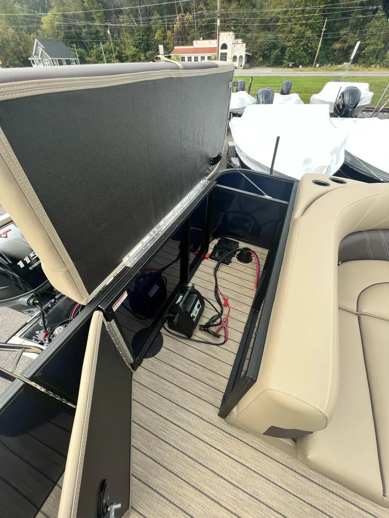 Slide: The Image of Sylvan Mirage 8520 Cruise 2025 - 13