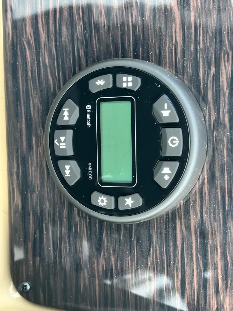 Slide: The Image of Sylvan Mirage 8520 Cruise 2025 - 25