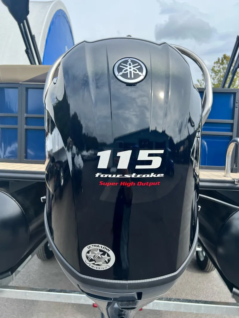 Slide: The Image of Sylvan Mirage 8520 Cruise 2025 - 28