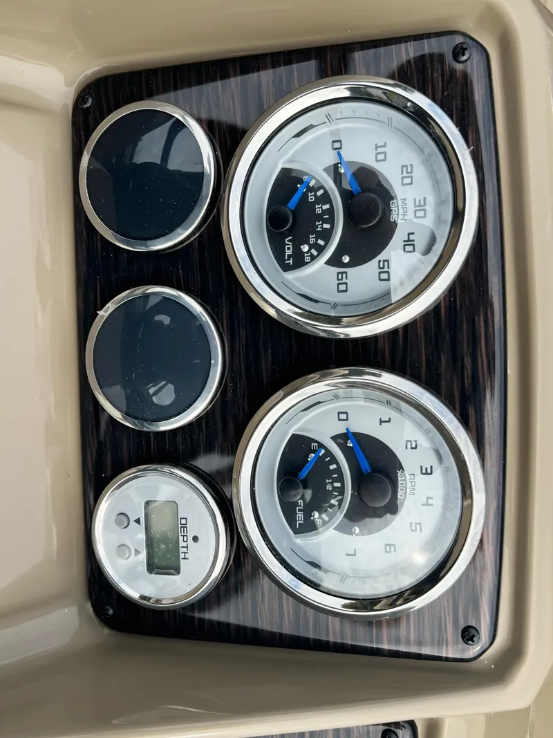 Slide: The Image of Sylvan Mirage 8520 Cruise 2025 - 30