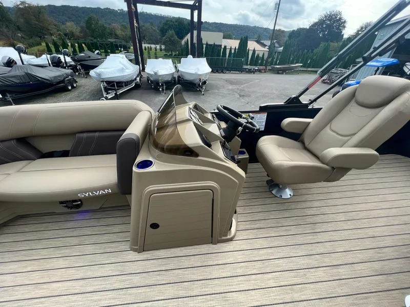 Slide: The Image of Sylvan Mirage 8520 Cruise 2025 - 31