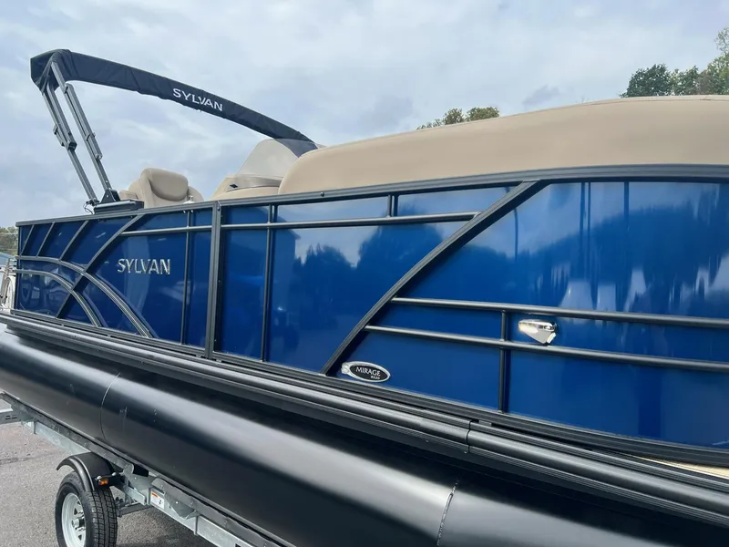 Slide: The Image of Sylvan Mirage 8520 Cruise 2025 - 35