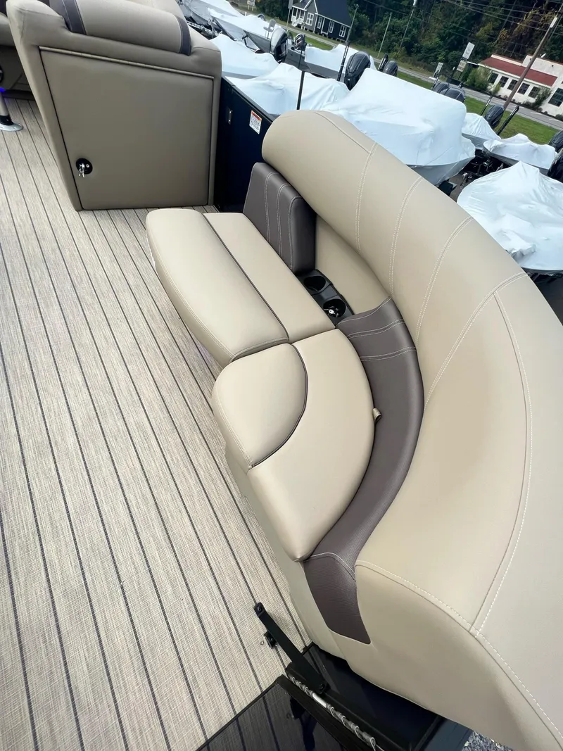 Slide: The Image of Sylvan Mirage 8520 Cruise 2025 - 37