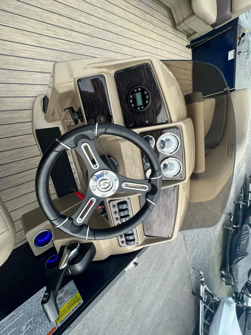 Slide: The Image of Sylvan Mirage 8520 Cruise 2025 - 8