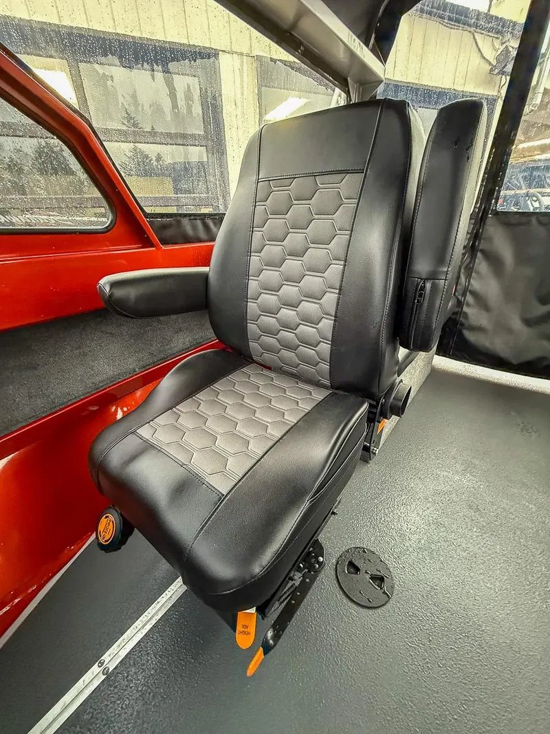 Slide: The Image of North River 23' Seahawk 2025 - 6