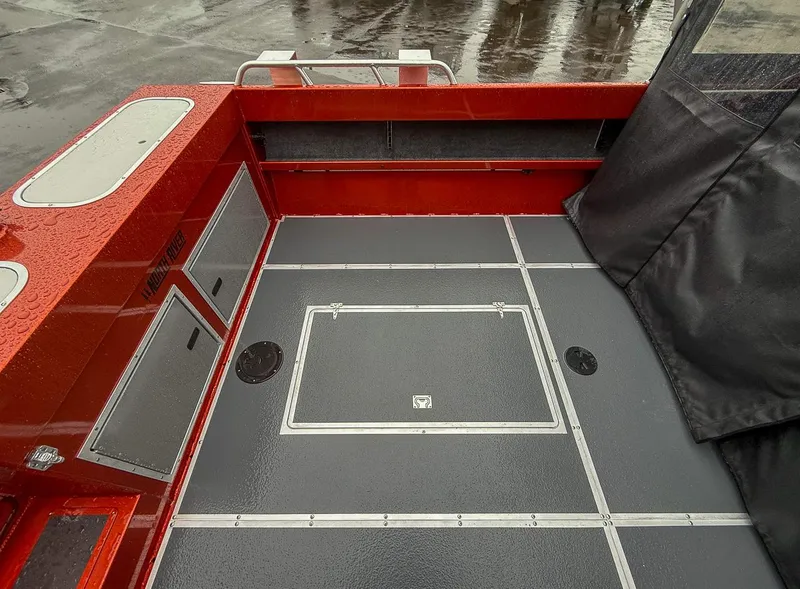 Slide: The Image of North River 23' Seahawk 2025 - 9