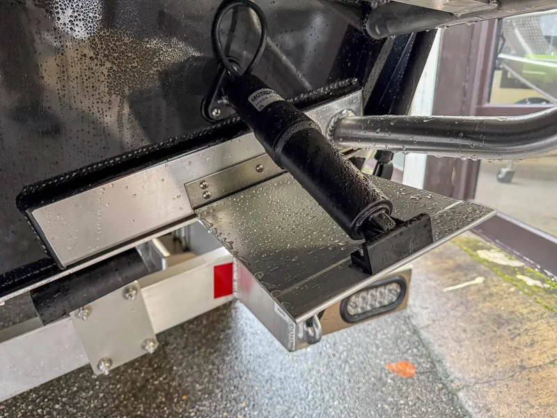 Slide: The Image of North River 23' Seahawk 2026 - 15