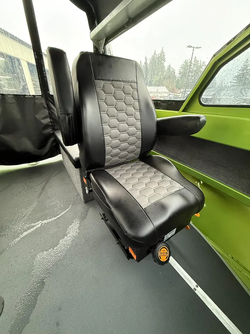 Slide: The Image of North River 22' Seahawk 2025 - 8