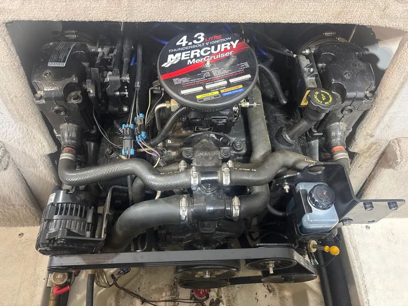 Slide: The Image of Sea Ray 200 Sport 2004 - 14