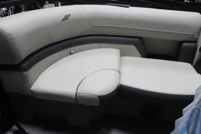 Slide: The Image of Starcraft EXS 1 2025 - 19