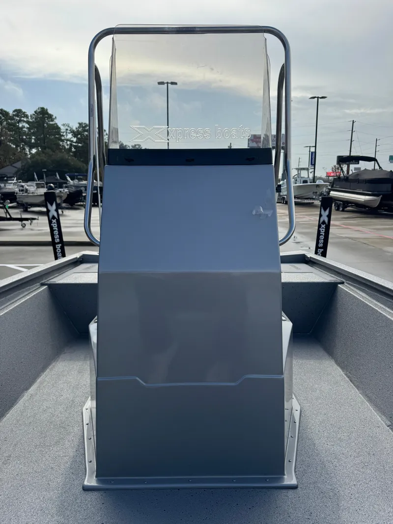 Slide: The Image of Xpress H210 BAY 2025 - 17