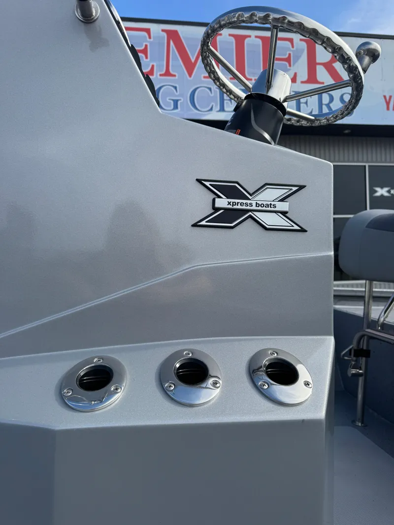 Slide: The Image of Xpress H210 BAY 2025 - 9