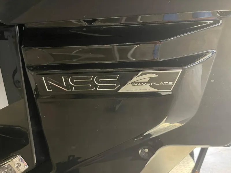 Slide: The Image of 2024 Nautique Super Air Nautique G23 NSS Waveplate detail. - 33