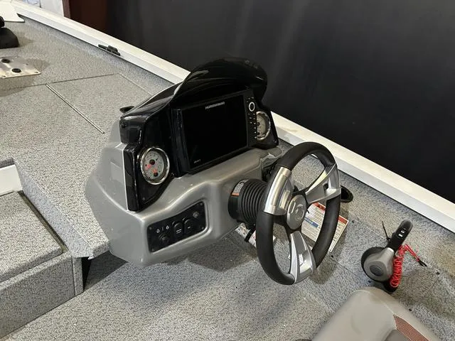 Slide: The Image of G3 Sportsman 1710 PFX W/ Yamaha 90 2024 - 12