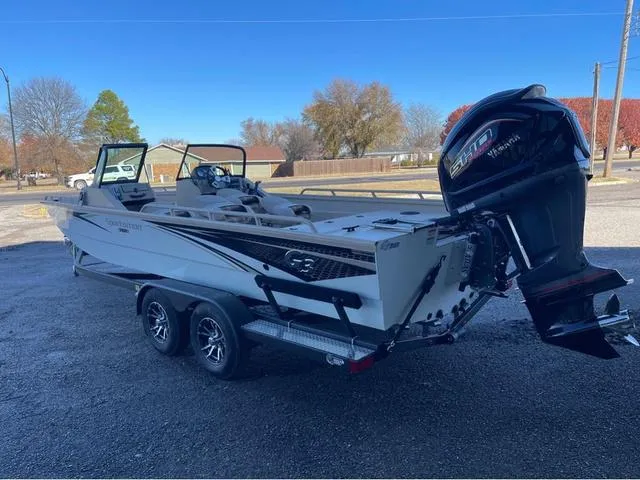 Slide: The Image of G3 Sportsman 2400 2025 - 3